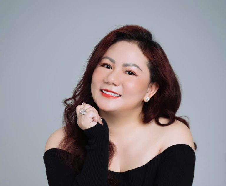 Nét Đẹp Dung Hòa Giữa Tài Năng, Nhân Ái Và Sự Kiên Định Của Mỹ Nhân Hòn Ngọc Viễn Đông Thu Vân Phạm
