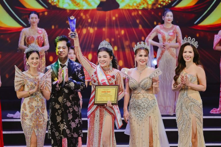 Tân Á hậu 3 – Miss Asian 2025 là chủ thương hiệu đồng hồ cao cấp Thiên Đức