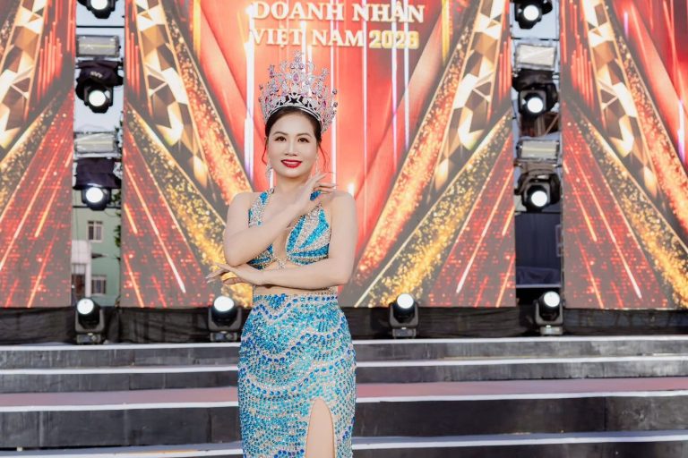 Hoa hậu Đoàn Thị Minh Toán tỏa sáng tại đêm Chung kết Hoa hậu Doanh nhân Việt Nam 2026