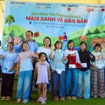 Á hậu Kelly Trần cùng BYD Đắk Lắk trao 200 phần quà cho trẻ em đồng bào xã Cư Yang trong Tháng Thanh niên