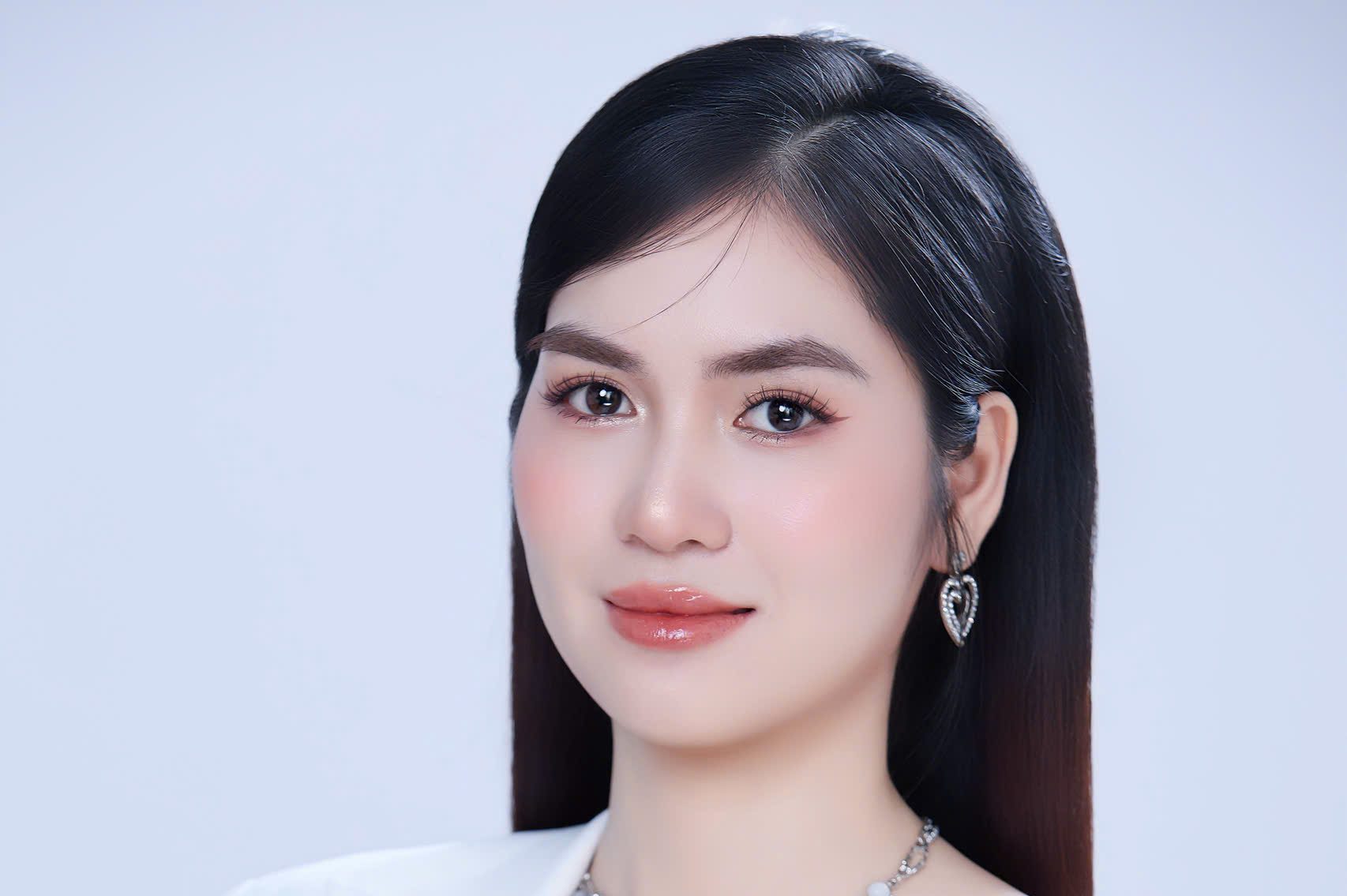 Nữ doanh nhân Huỳnh Thị Kim Chung: Nâng tầm thương hiệu từ giá trị của một nụ cười