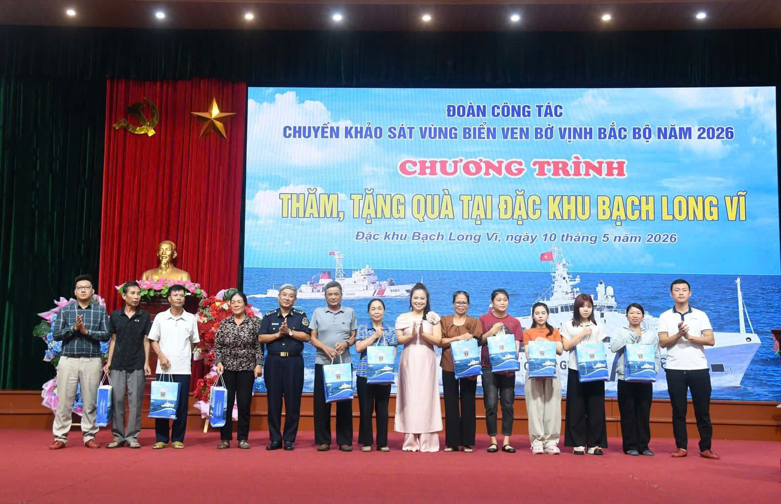 Hoa hậu Nhân ái Ngô Thị Hoàng Ngân lan tỏa nghĩa tình doanh nhân đất Cảng hướng về biển đảo Tổ quốc