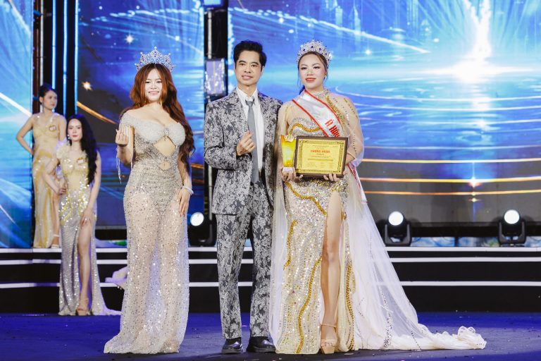 Khoảnh khắc vỡ òa của Lê Yến Hoa khi được xướng tên Á hậu 2 Hoa hậu Thương hiệu Việt Nam 2026