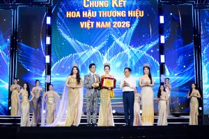 Nàng hậu Bắc Ninh “đốn tim” khán giả với thần thái kiêu sa trên hàng ghế nóng Hoa hậu Thương hiệu Việt Nam 2026
