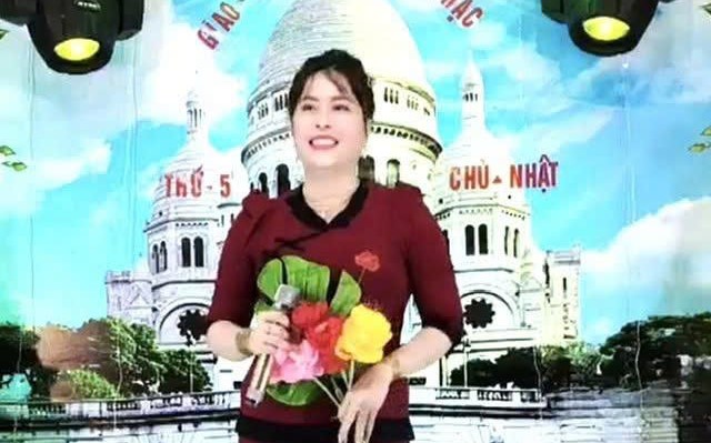 Người phụ nữ dựng xây sân chơi văn hóa ý nghĩa tại “Thủ phủ Sen hồng”
