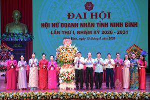 Hoa hậu Trí tuệ Phạm Thị Duy tiếp tục giữ cương vị Phó Chủ tịch Hội Nữ doanh nhân tỉnh Ninh Bình