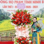 Hoa hậu Trí tuệ Phạm Duy tham gia điều hành Đại hội Đại biểu Hội đồng họ Phạm tỉnh Ninh Bình