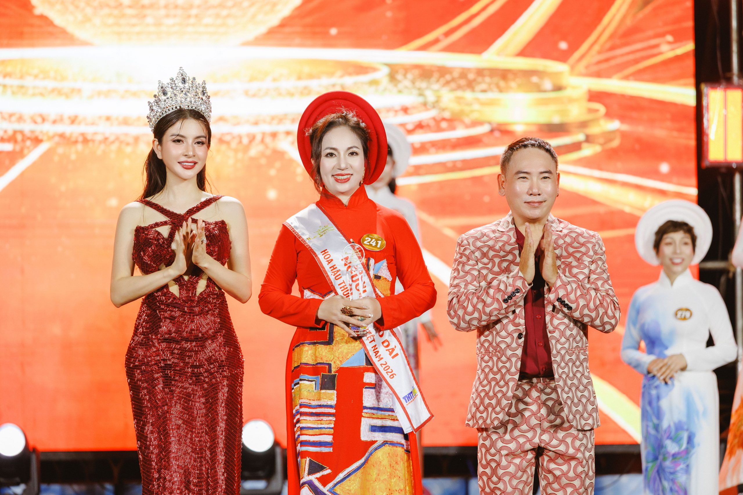 “Dáng hoa Tháp Cổ” trở thành điểm nhấn nghệ thuật tại Hoa hậu Thương hiệu Việt Nam 2026