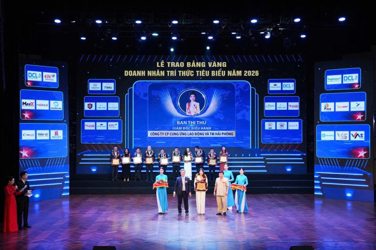 CEO – Hoa hậu Ban Thị Thu đón nhận danh hiệu Doanh nhân xuất sắc trong phát triển kinh tế – xã hội năm 2026