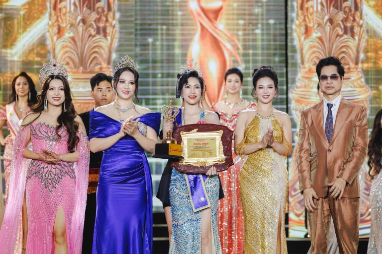 Người đẹp Đắk Lắk Trần Thị Quỳnh Thơm đăng quang Hoa hậu Đại sứ Hoa hậu Doanh nhân Hương sắc Việt Nam 2026