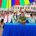 Hoa hậu Trí tuệ Nguyễn Ngọc Linh Chi trở về mái trường xưa trong ngày khai giảng năm học mới